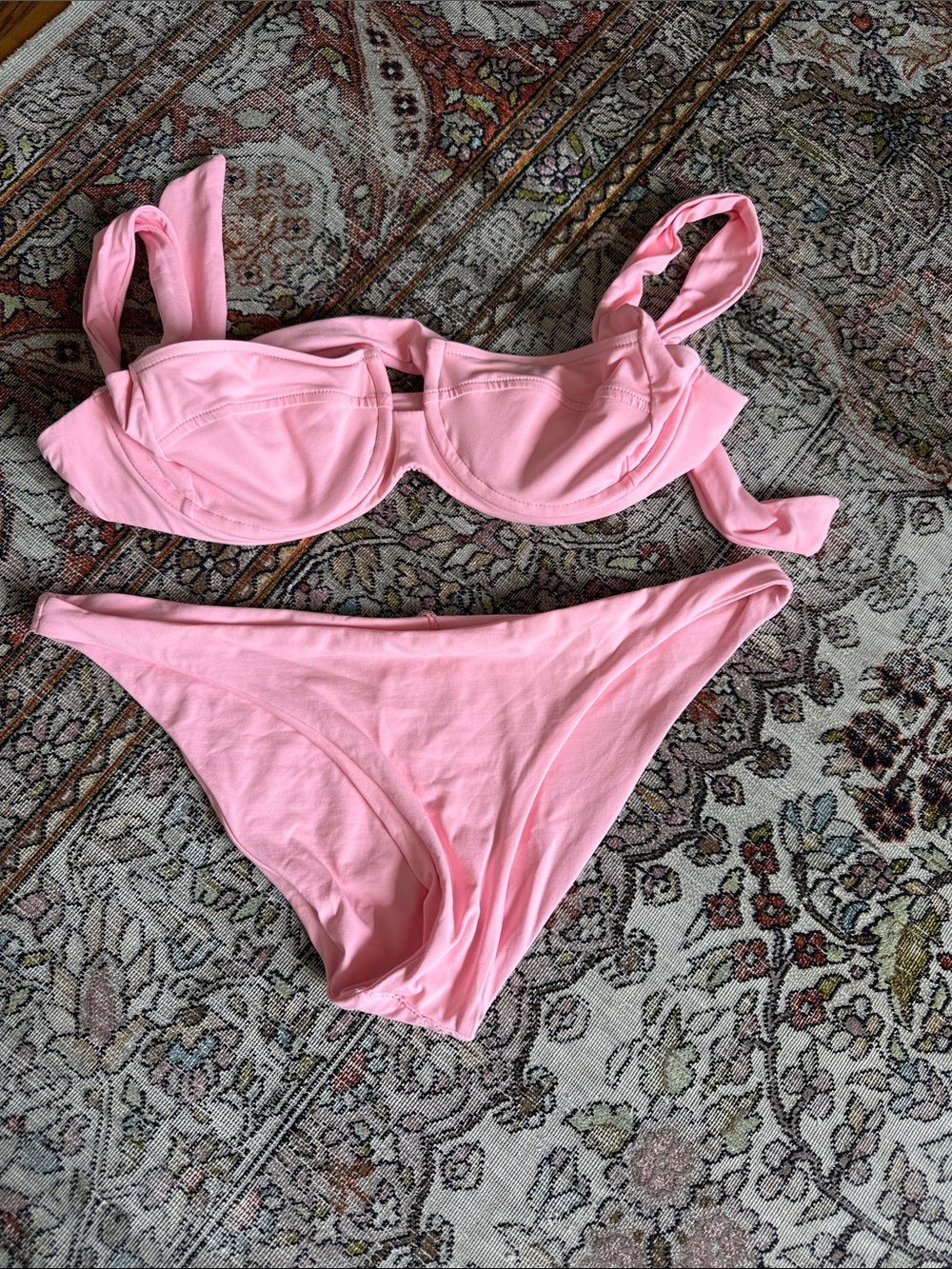l*space Pink Underwire Bikini Top with Classic Brief small top med bottom
